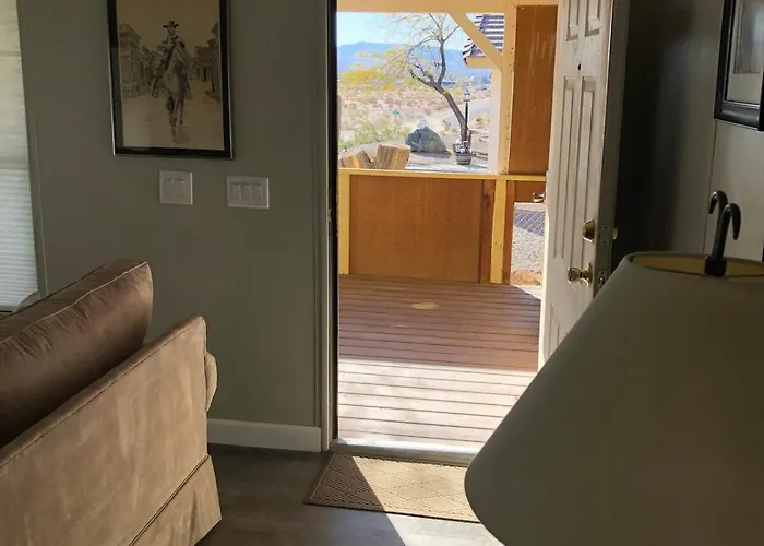 Gorgeous Sunset And Desert Views In Apartment